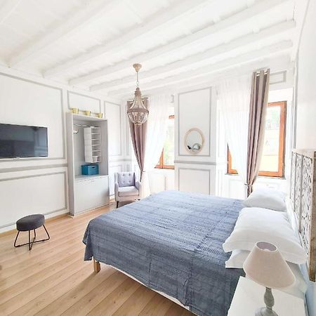 Via Vittoria Quattro Apartment Рим Екстериор снимка
