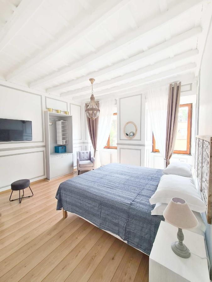 Via Vittoria Quattro Apartment Рим Екстериор снимка