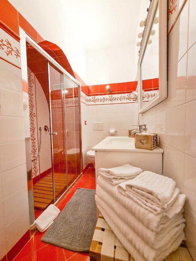 Via Vittoria Quattro Apartment Рим Екстериор снимка